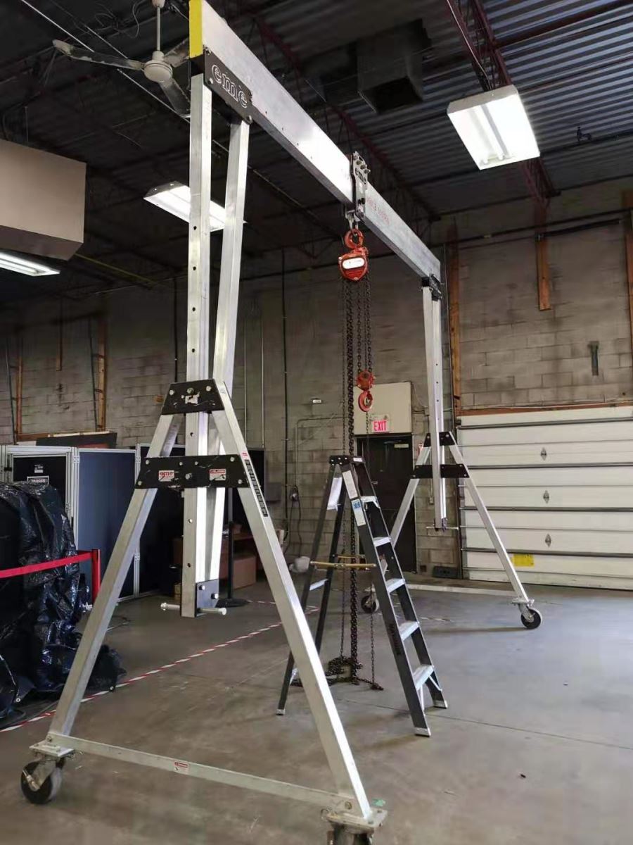 獵雕鋁合金龍門(mén)吊